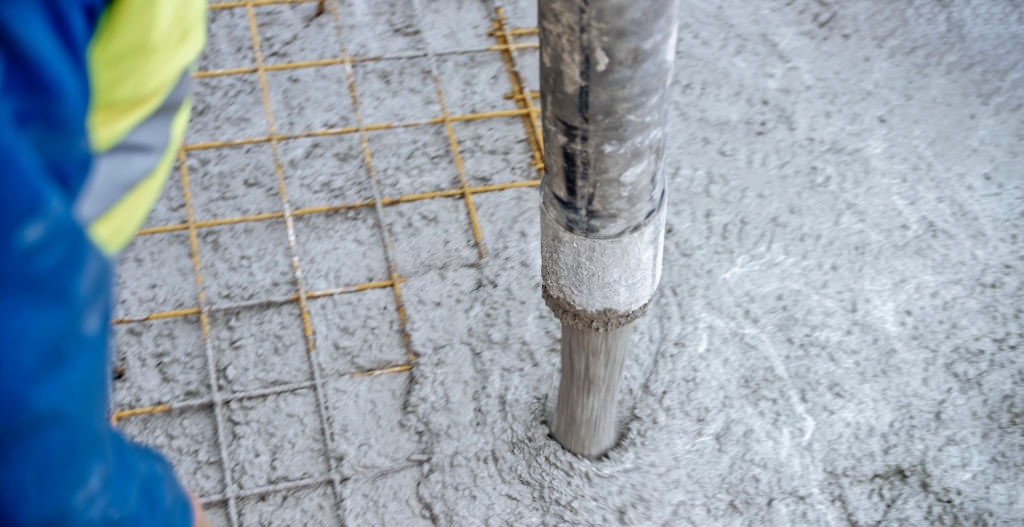 Заливка бетона бетононасосом АБН 36 метров в Одинцово